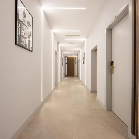 Caldo Luxury بيت ضيافة