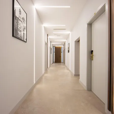 Caldo Luxury 4* سبليت